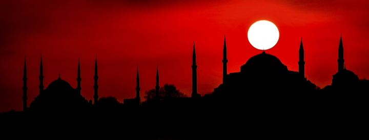 “Allâhu ekber”, “tanrı uludur” demek değildir! “Allâhu ekber”, “tanrı uludur” demek değildir!