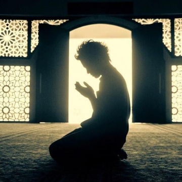 Hedef; şuurda mi’râc, bedensel namaz ise araç! Hedef; şuurda mi’râc, bedensel namaz ise araç!